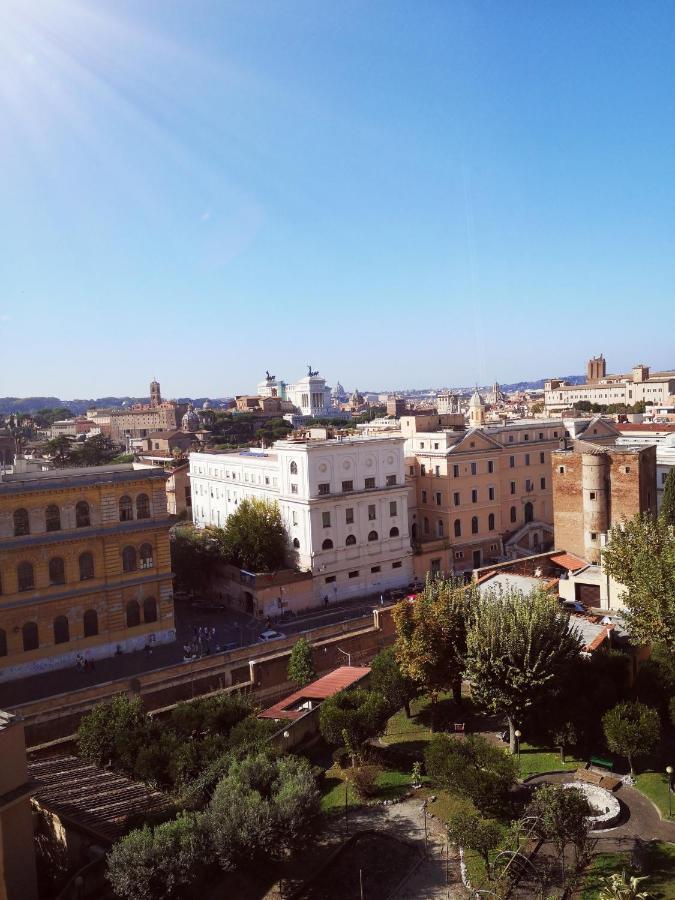 Superattico Sul Colosseo Рим Экстерьер фото